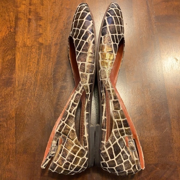 JEAN MICHEL CAZABAT Metallic Giraffe Print Flats - Picture 4 of 10